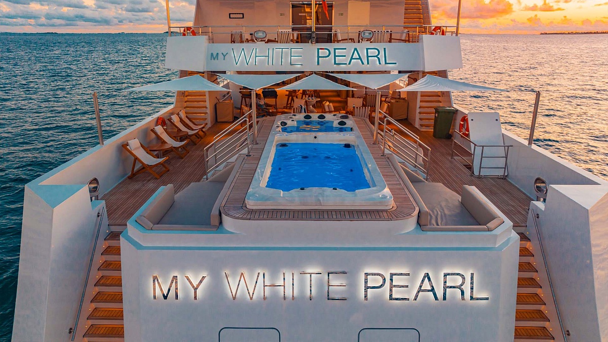 Аренда мега яхты White Pearl на Мальдивах